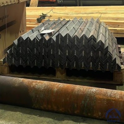 Уголок стальной равнополочный 125х125х12 мм С235 ГОСТ 8509-93 купить в Уральске