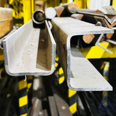 Нержавеющий швеллер 80х40х5 мм AISI 304 ГОСТ 8240-97 купить в Уральске