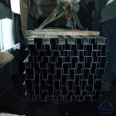 Шляпный профиль ПШ-40 40х40х20х1,2 мм купить в Уральске