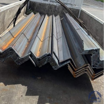 Уголок стальной равнополочный 200х200х13 мм С345 ГОСТ 8509-93 купить в Уральске