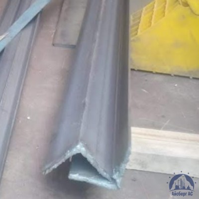 Уголок стальной равнополочный 200х200х25 мм 09Г2С ГОСТ 8509-93 купить в Уральске