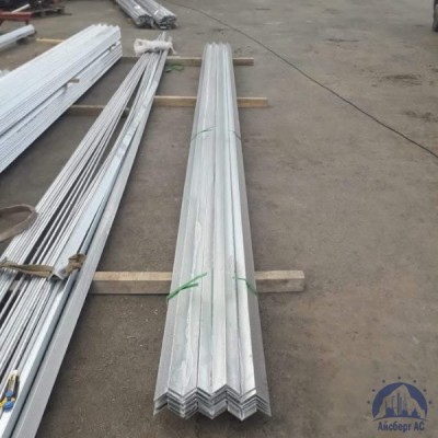 Уголок оцинкованный 140х140х10 мм ГОСТ 9.307-89 купить в Уральске