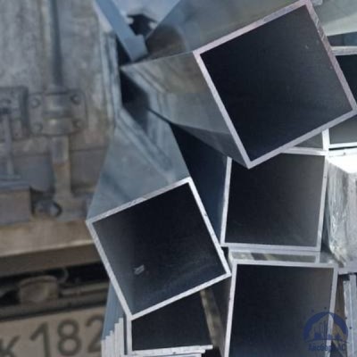 Труба нержавеющая профильная 40х40х1,5 мм зеркальная 08Х18Н10 купить в Уральске