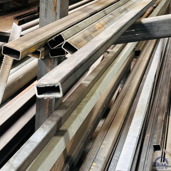 Труба профильная 50х40х2.5мм ст.20 L=6м